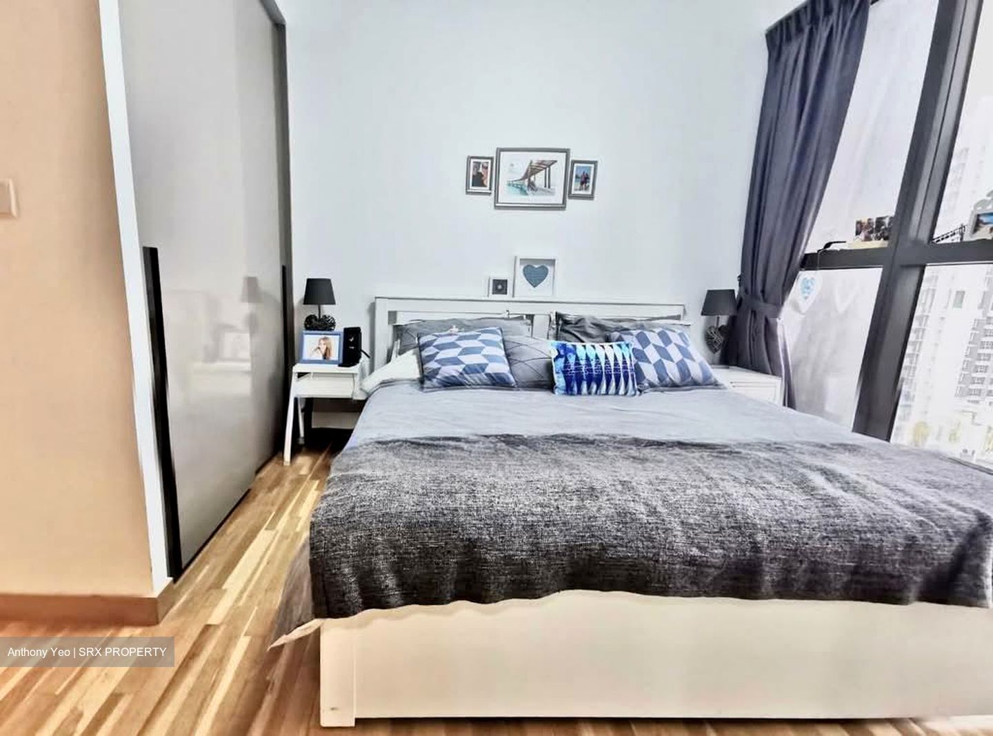 Commonwealth Towers (D3), Condominium #537444111